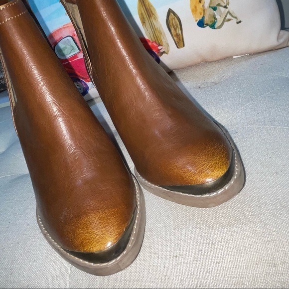 Not Rated Women's For My Peeps Faux Leather Almond Toe Heeled Ankle Boot - Picture 8 of 14